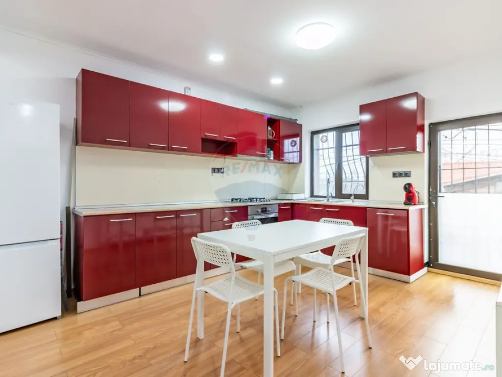 Casă / Vilă de vanzare în Voluntari, venit lunar din c... 