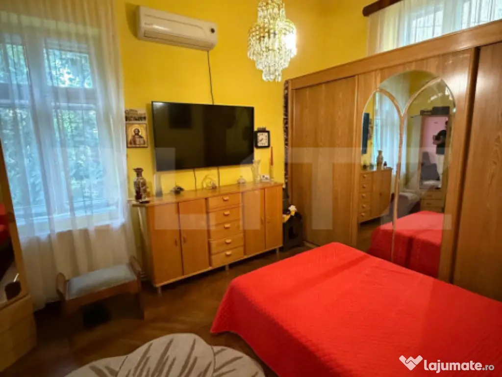 Proprietate 140 mp, 800 mp teren, zona Centru 