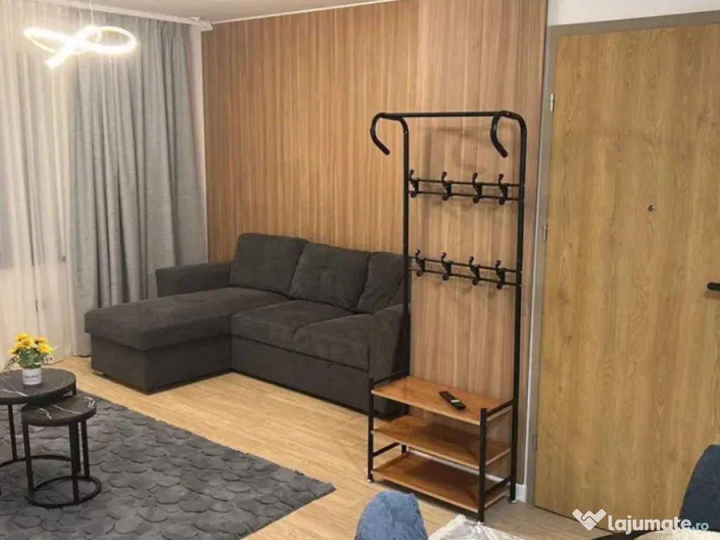 Apartament 2 camere, semidecomandat - zona Poiana Brasov 