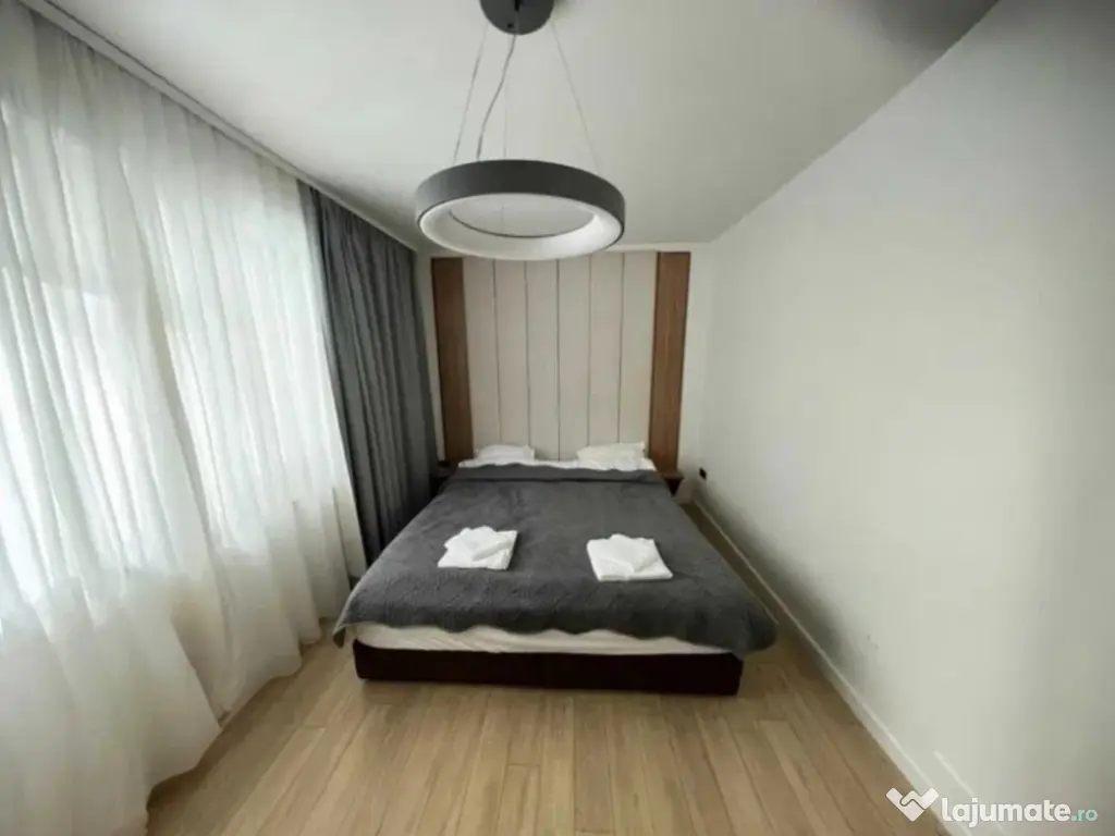 Apartament 2 camere, semidecomandat - zona Poiana Brasov 