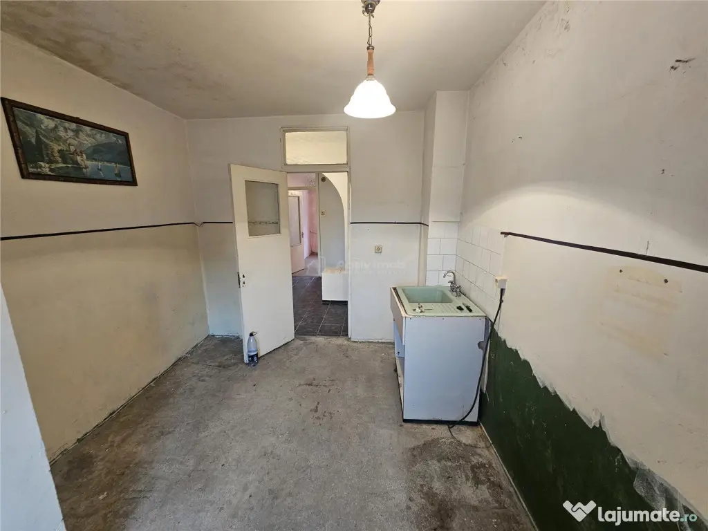 Resita, 3 Cam. Dec., Micro 4 