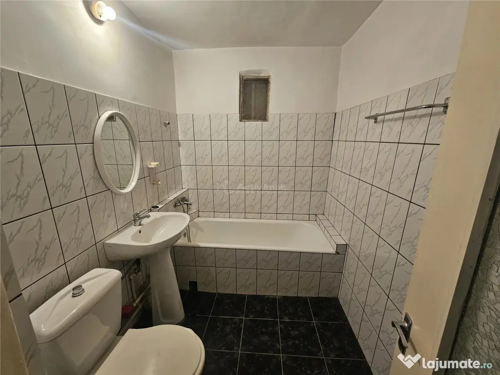 Resita, 3 Cam. Dec., Micro 4 