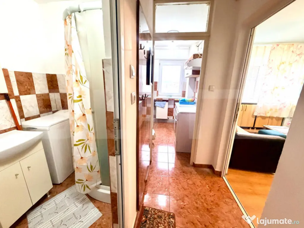 Garsoniera de inchiriat, 22 mp, zona M-uri - Cetate 