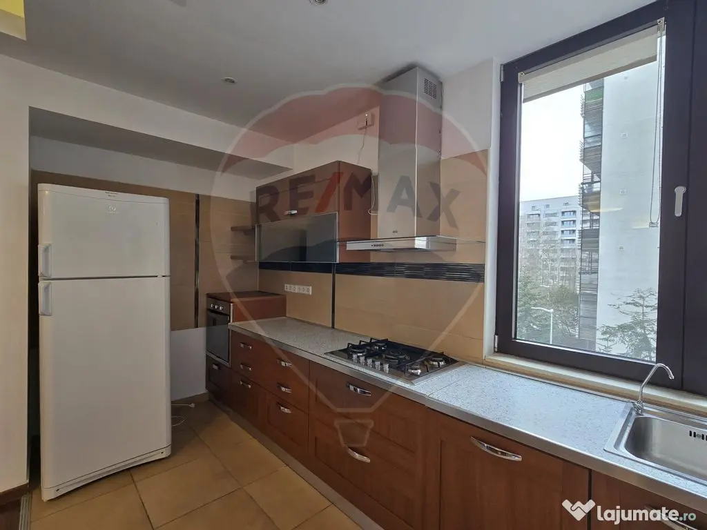 Inchiriere Apartment 4 camere Complex Liziera Pipera 