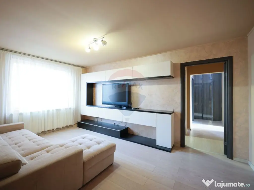 Apartament cu 3 camere de închiriat, în zona Rogerius 