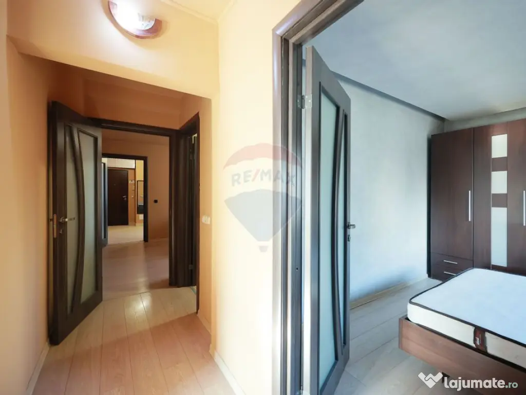 Apartament cu 3 camere de închiriat, în zona Rogerius 