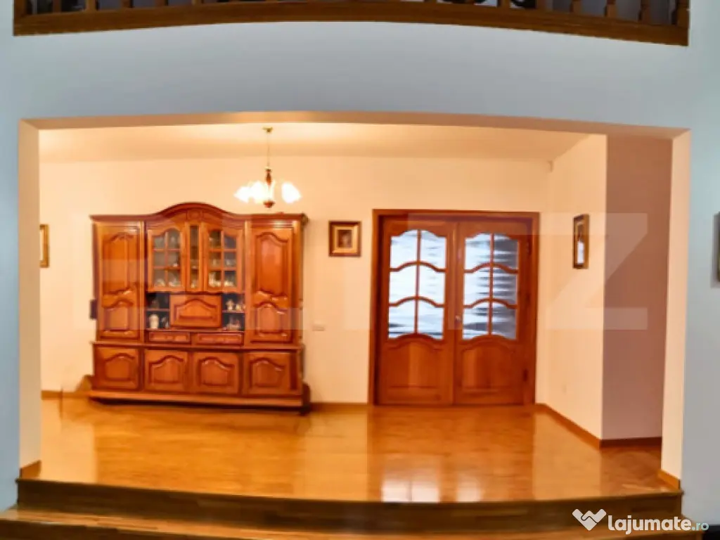 Reședință premium cu potențial medical sau business, zon 