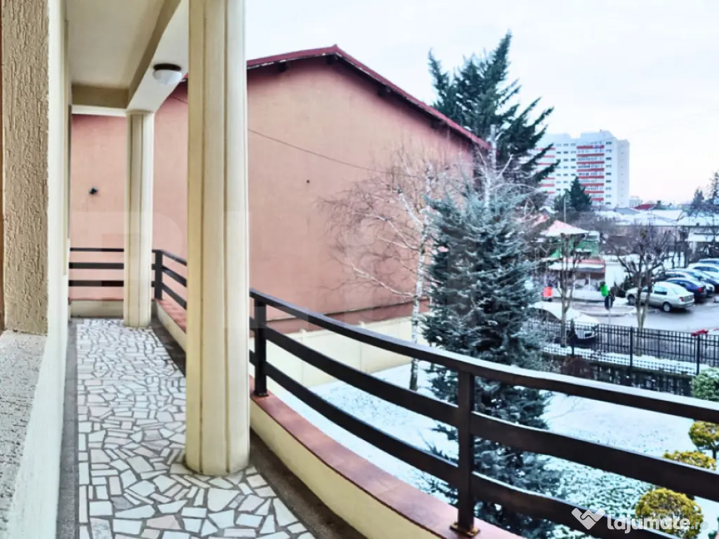 Reședință premium cu potențial medical sau business, zon 