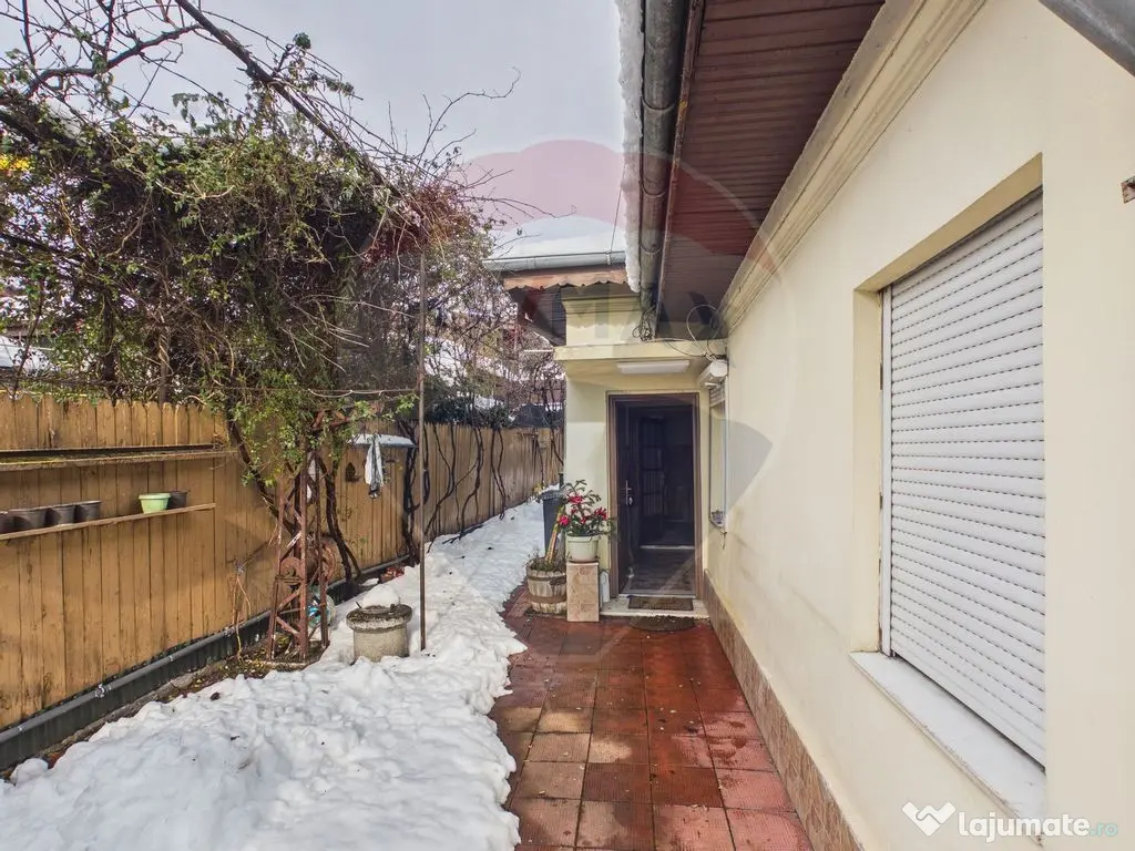 Casă cu curte de vanzare Ferentari- Salaj 
