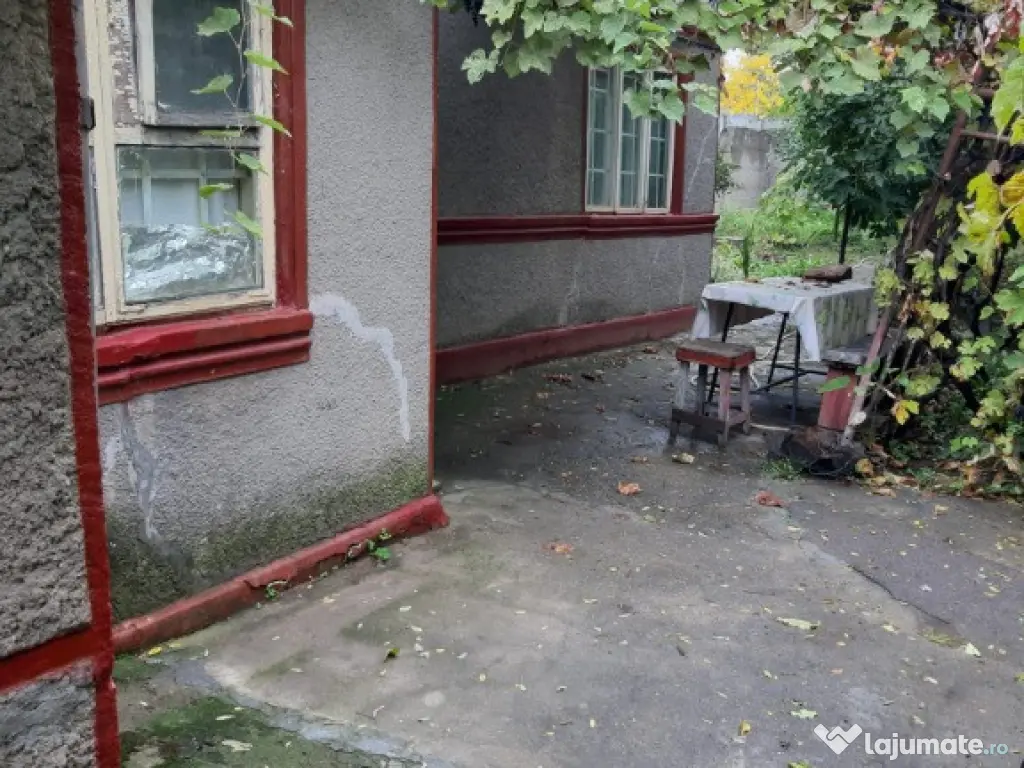 Teren zona centrala Braila 250mp casa batraneasca