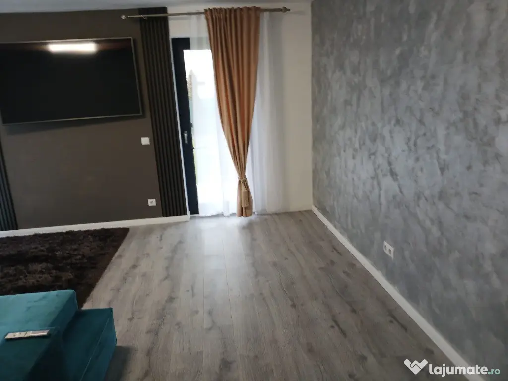 Casa de vanzare, zona Dedeman 