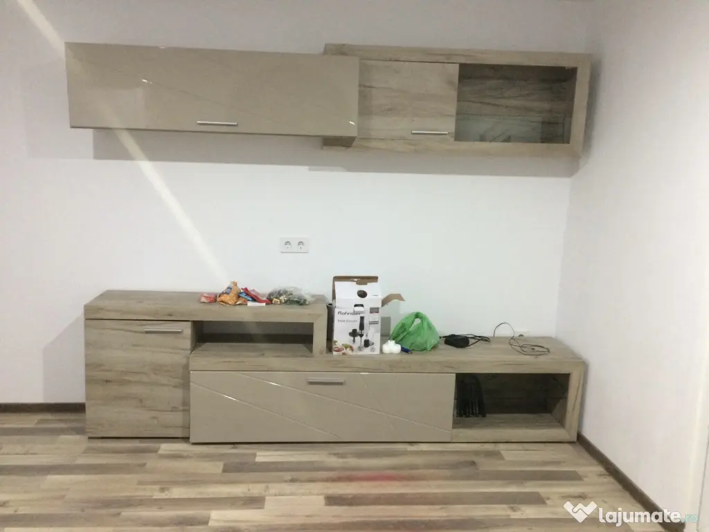 Apartament 3 camere Zona Monument fix langa spital 