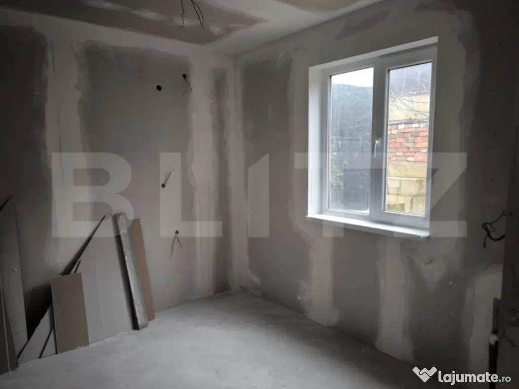 Casa P+M 80 mp utili, 230 mp teren, zona Lascar Catargiu