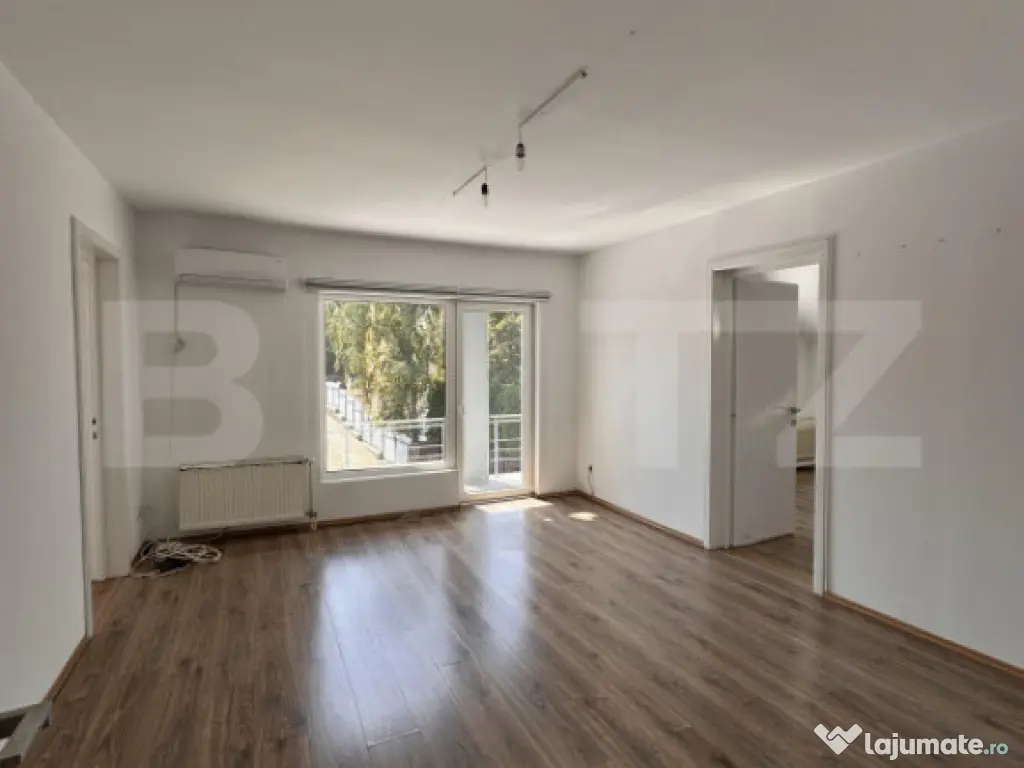 Casa individuala, 330 mp, 6 locuri parcare, Zorilor 