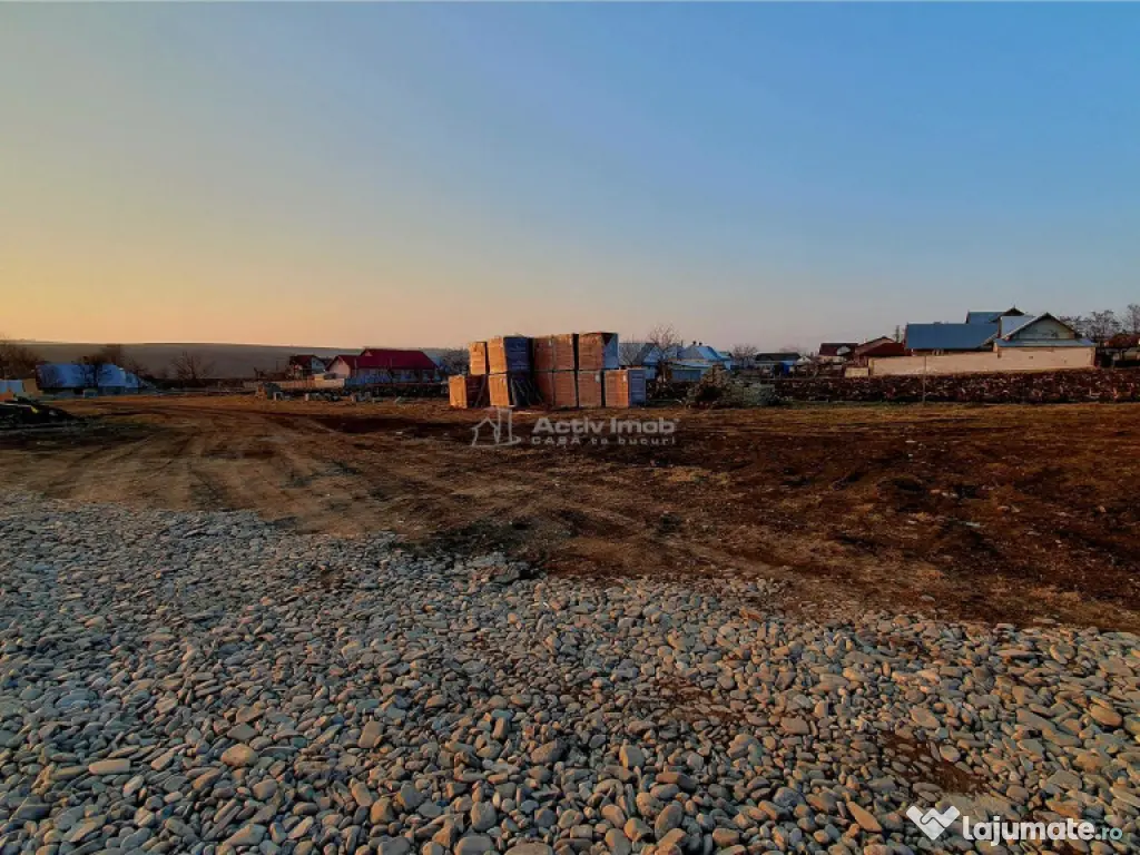 Teren intravilan - 895 mp - Moara Nica