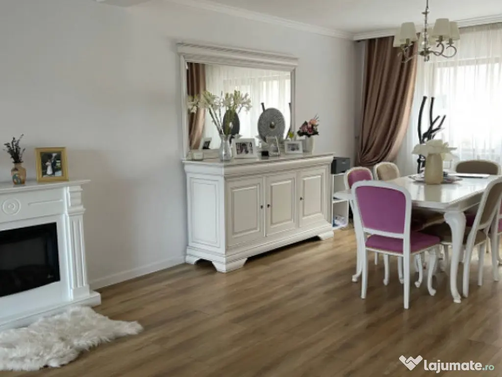 Casă spațioasă, panouri solare, Damila 