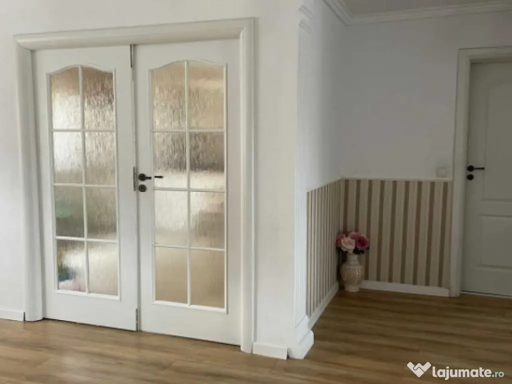 Casă spațioasă, panouri solare, Damila 