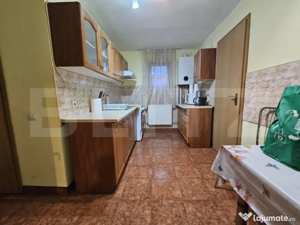 Casa Individuala, 200 mp + Curte , P+1E, 150 mp, zona Girocu 