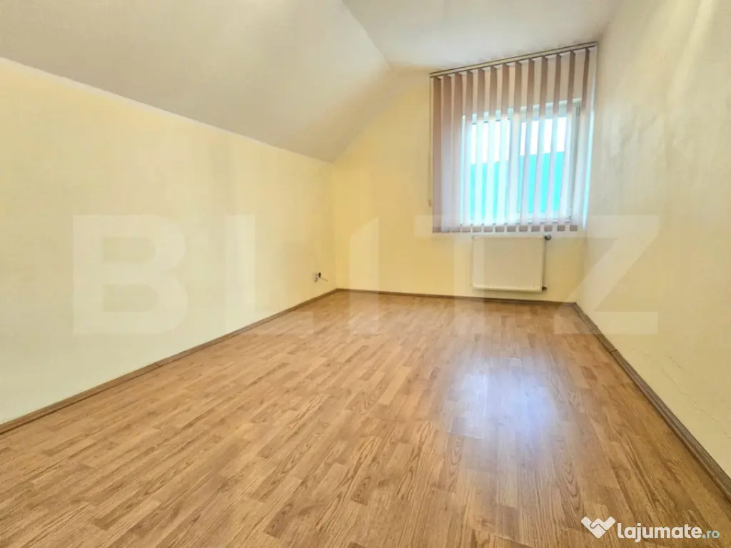 Casa Individuala, 200 mp + Curte , P+1E, 150 mp, zona Girocu 