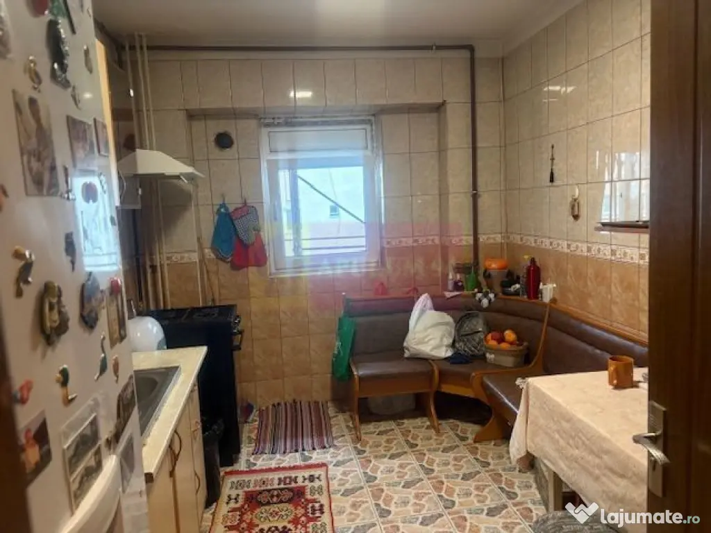 Apartament 3 camere Soseaua Vergului- Parcul Morarilor. 