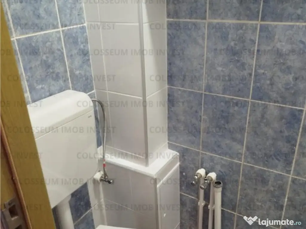 COLOSSEUM: Camera cu Baie Piata Astra 