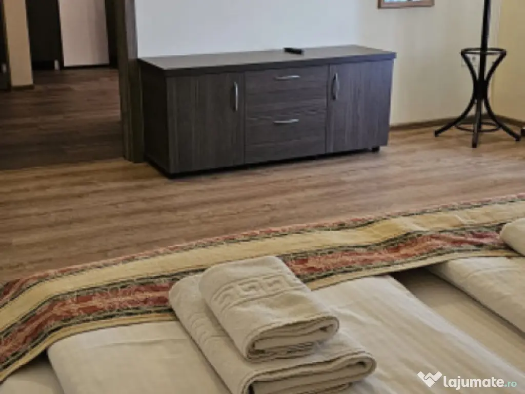 Studio 50 mp, curte interioara, etaj intermediar, situat Cen 