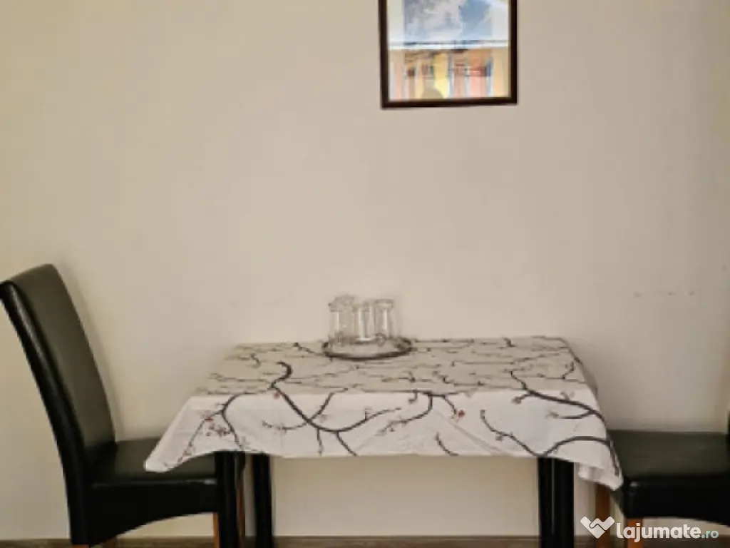 Studio 50 mp, curte interioara, etaj intermediar, situat Cen 