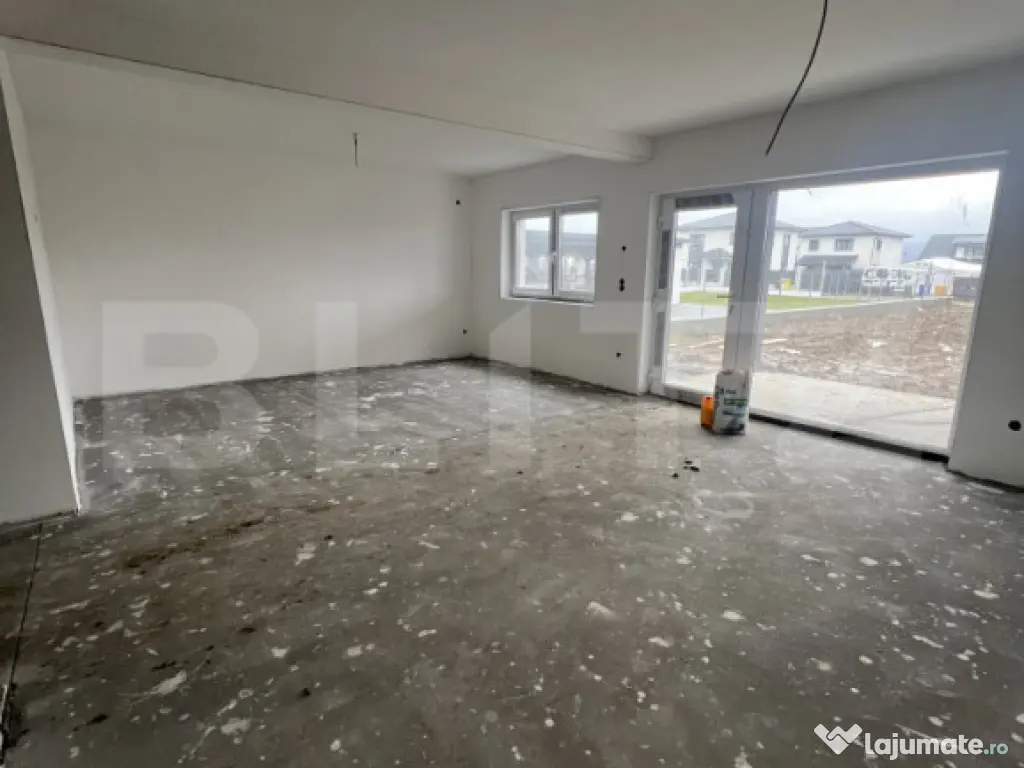 Duplex 4 camere, zona Logos Bistrita, acces in curte din 2 f 