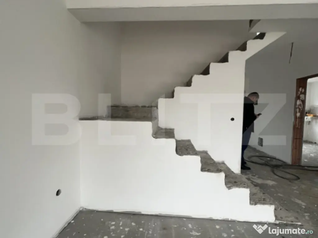 Duplex 4 camere, zona Logos Bistrita, acces in curte din 2 f 