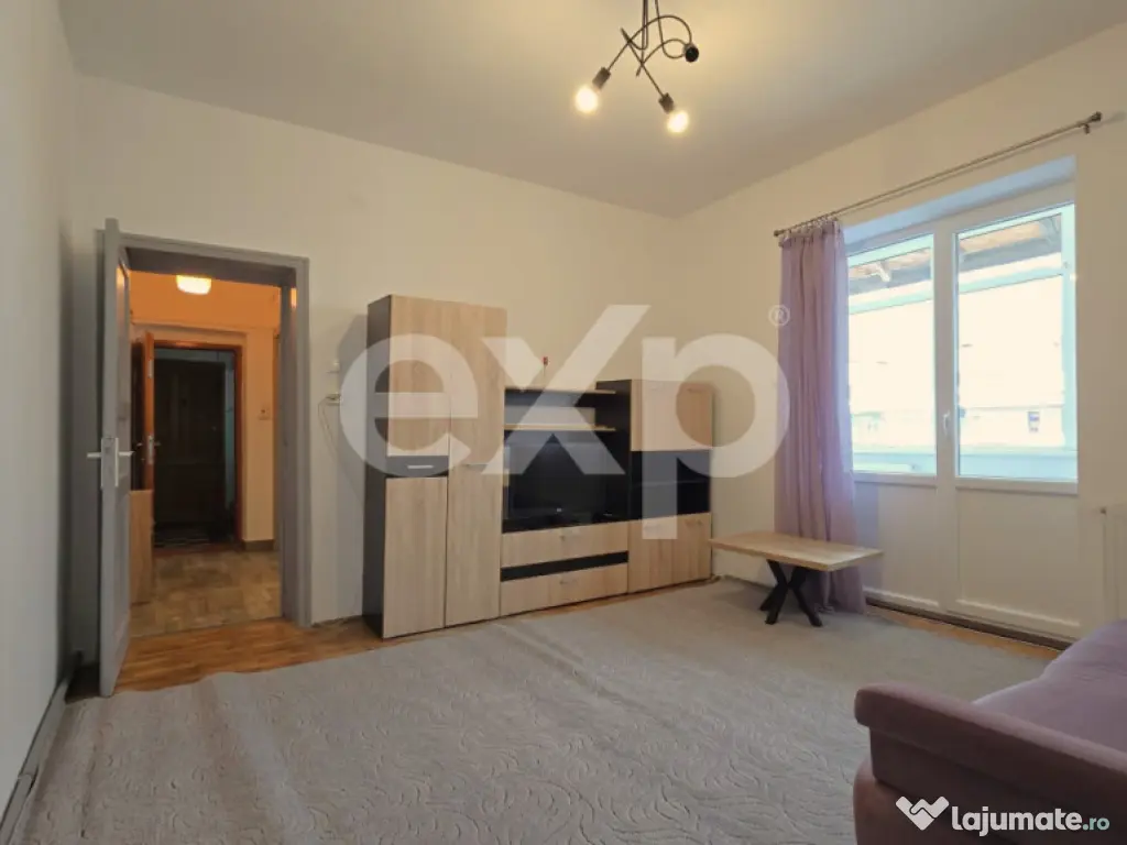 Apartament două camere Astra blocuri tip vila 