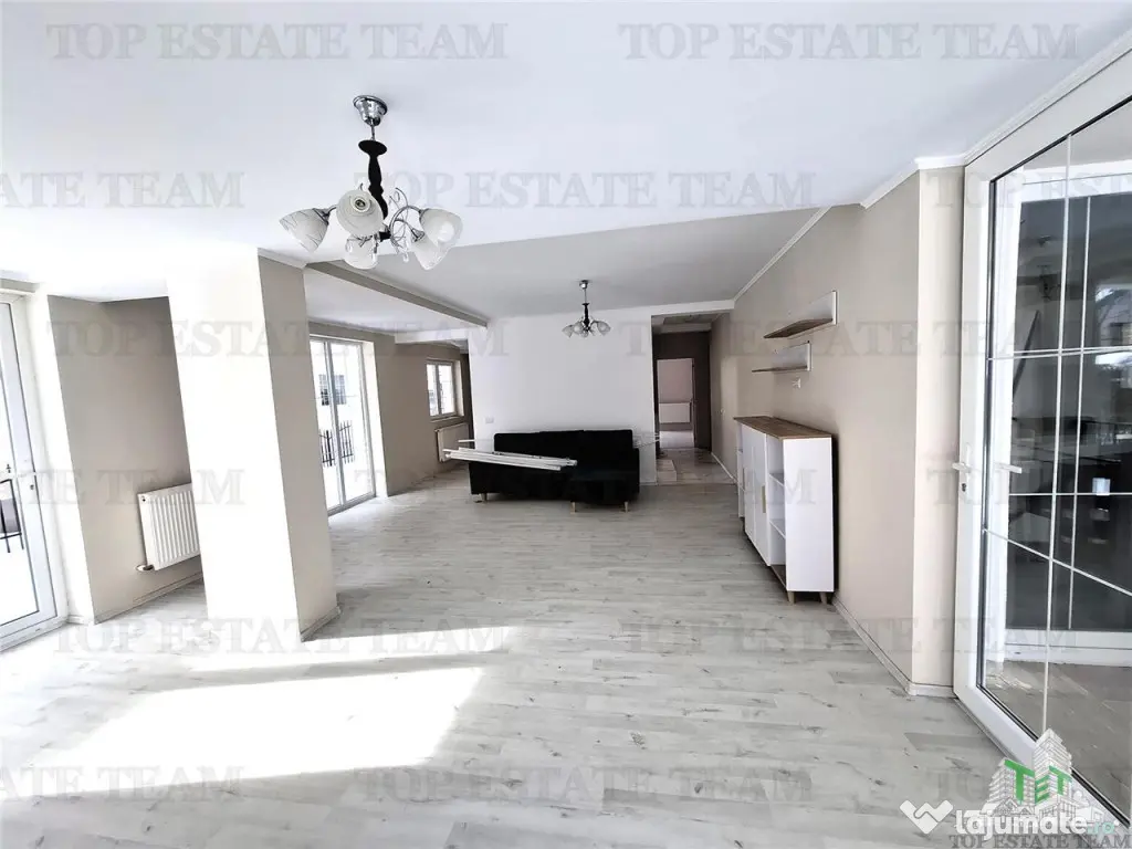 For Sale/Villa Family/Complex Privat/Lac/Crevedia 