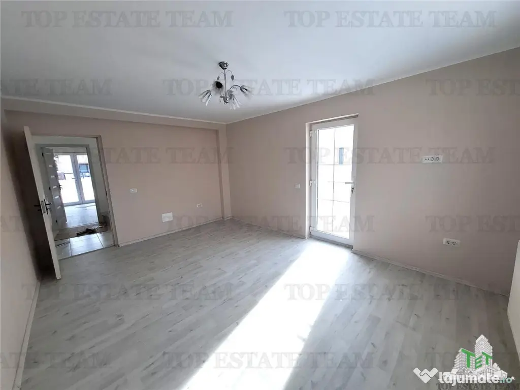 For Sale/Villa Family/Complex Privat/Lac/Crevedia 