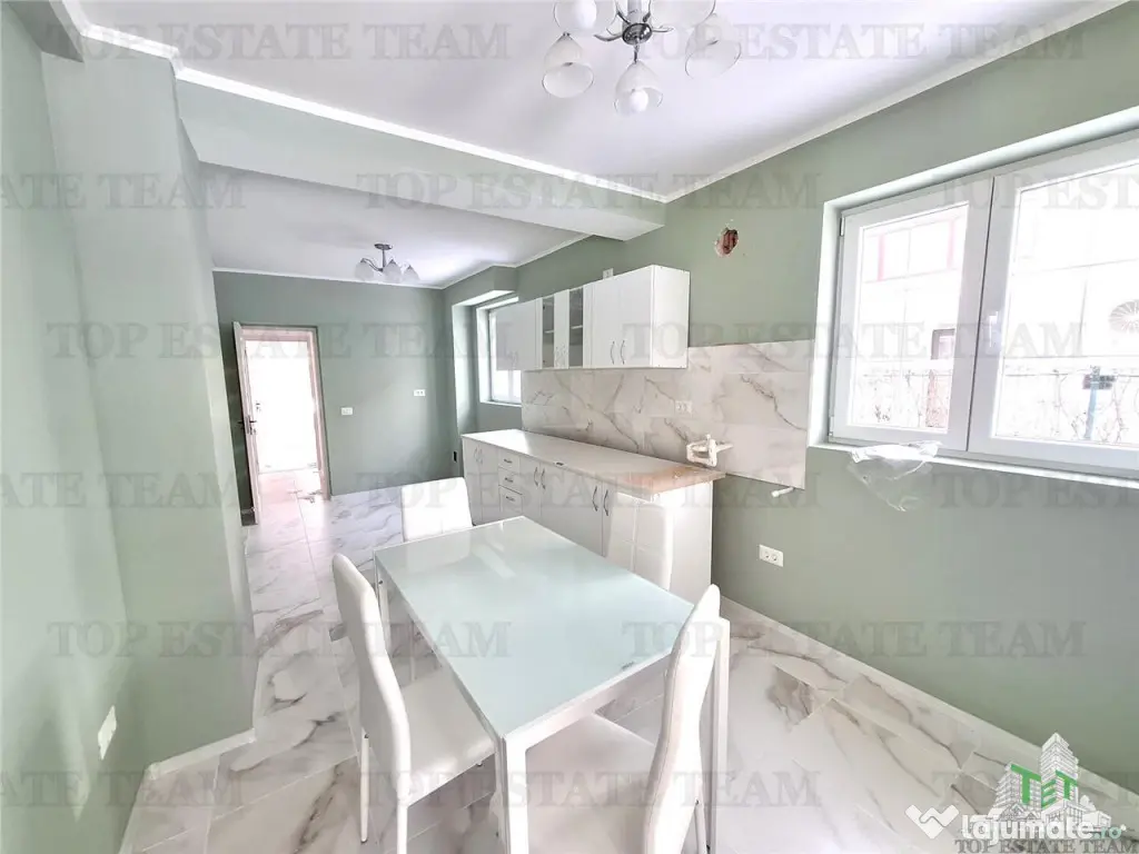 For Sale/Villa Family/Complex Privat/Lac/Crevedia