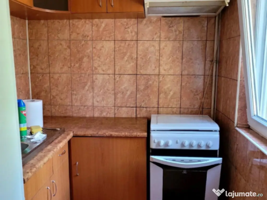 Apartament 2 camere, 33 mp, zona Valea Rosie