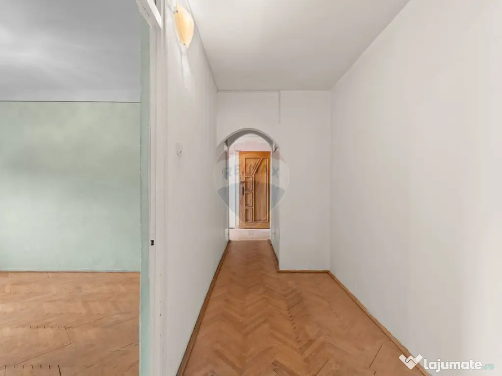 Apartament 3 camere, decomandat, Micalaca 300 -N.Titulesc...