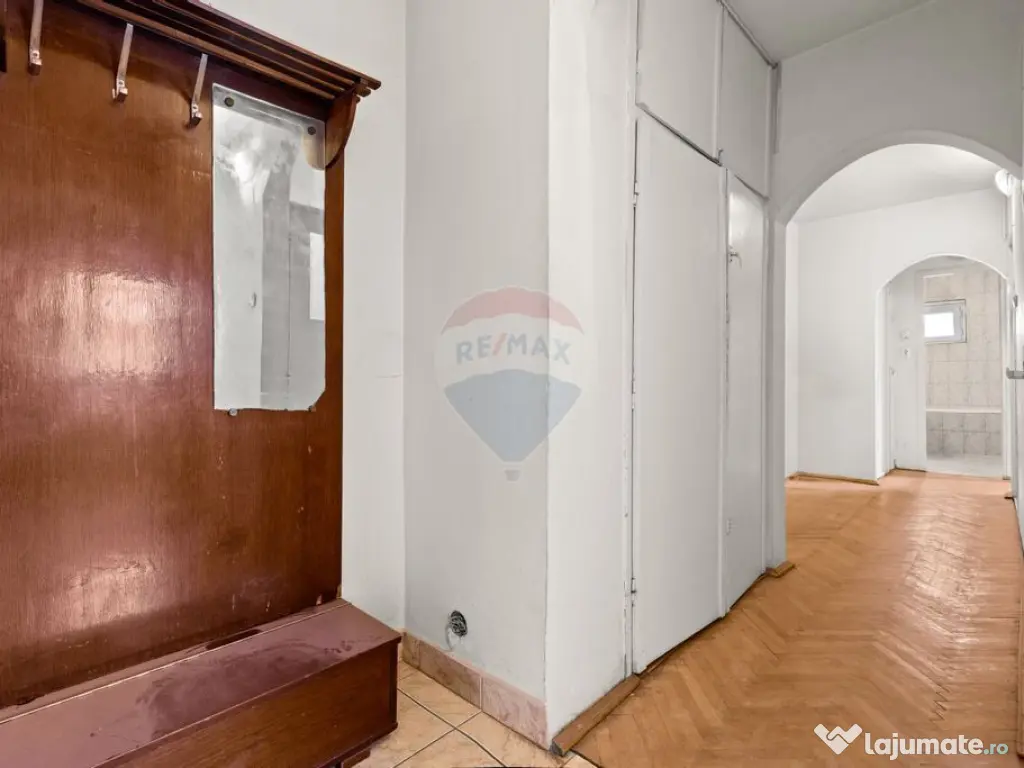 Apartament 3 camere, decomandat, Micalaca 300 -N.Titulesc...