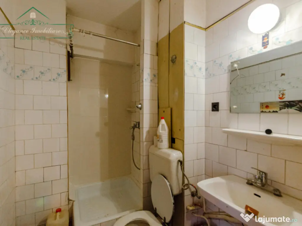 Apartament 4 camere cu centrala proprie, zona Aurel Vlaicu, 