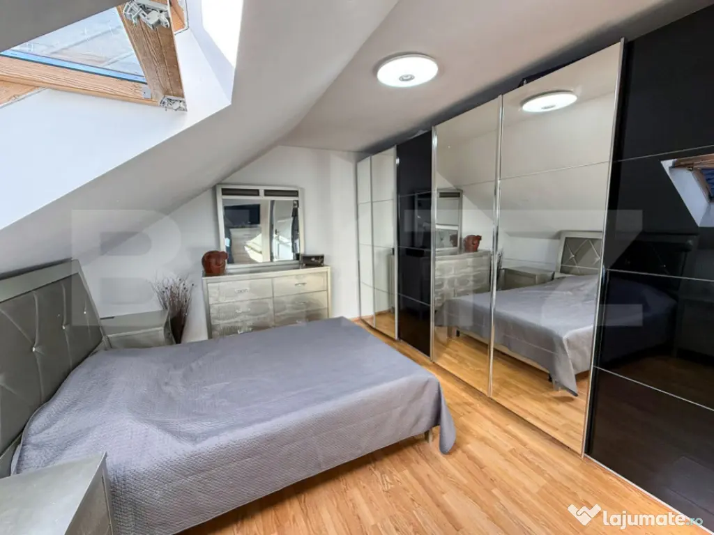 Casă renovată 2023, Curte proprie în curte interioa