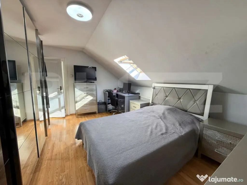 Casă renovată 2023, Curte proprie în curte interioa