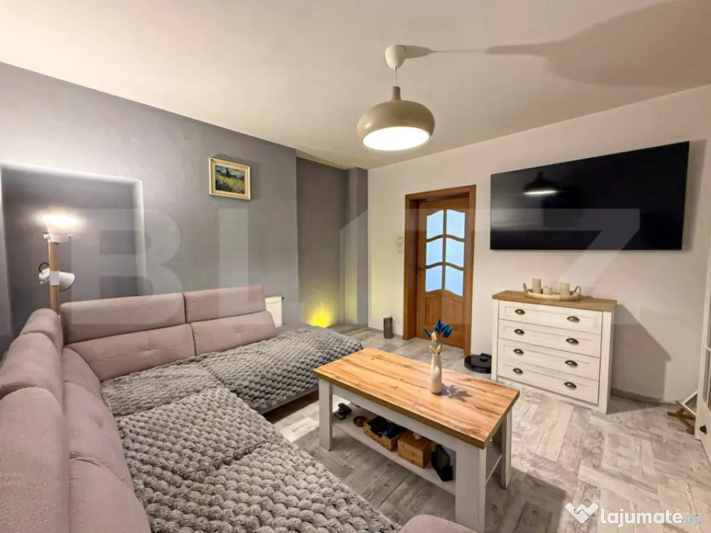 Casă renovată 2023, Curte proprie în curte interioa