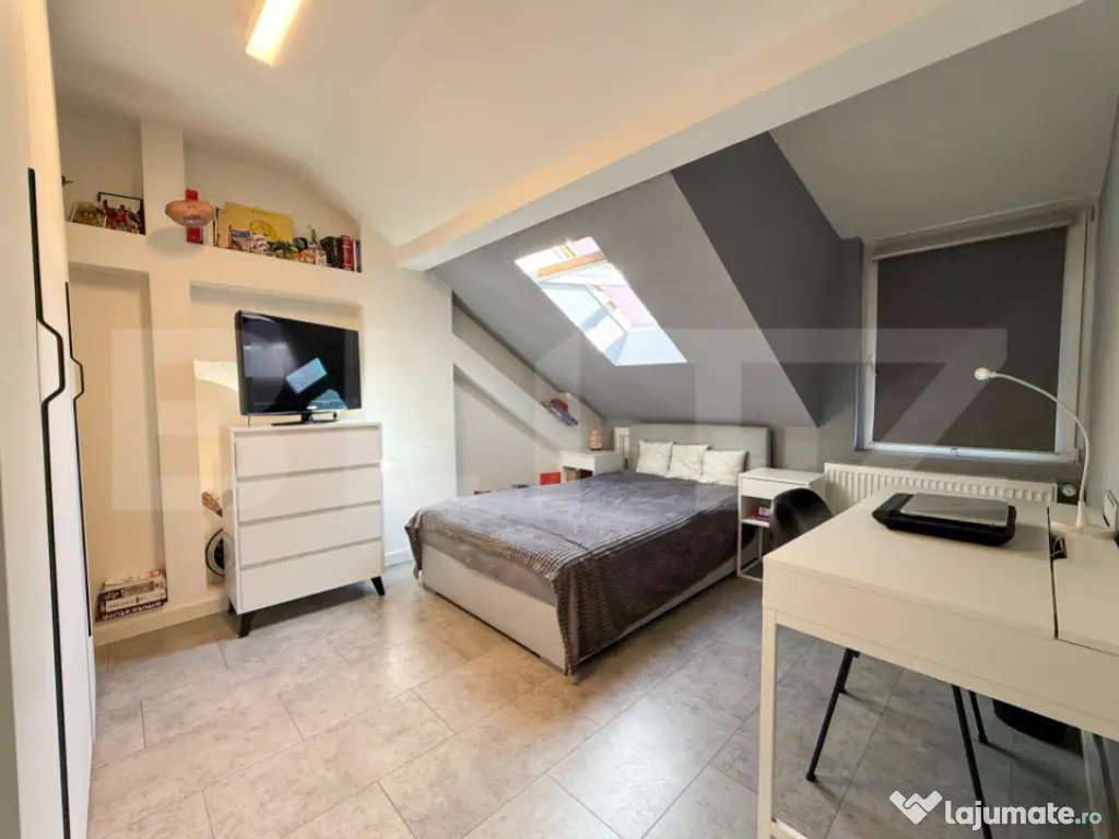 Casă renovată 2023, Curte proprie în curte interioa