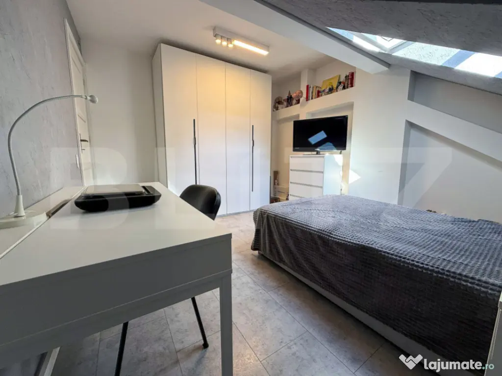 Casă renovată 2023, Curte proprie în curte interioa