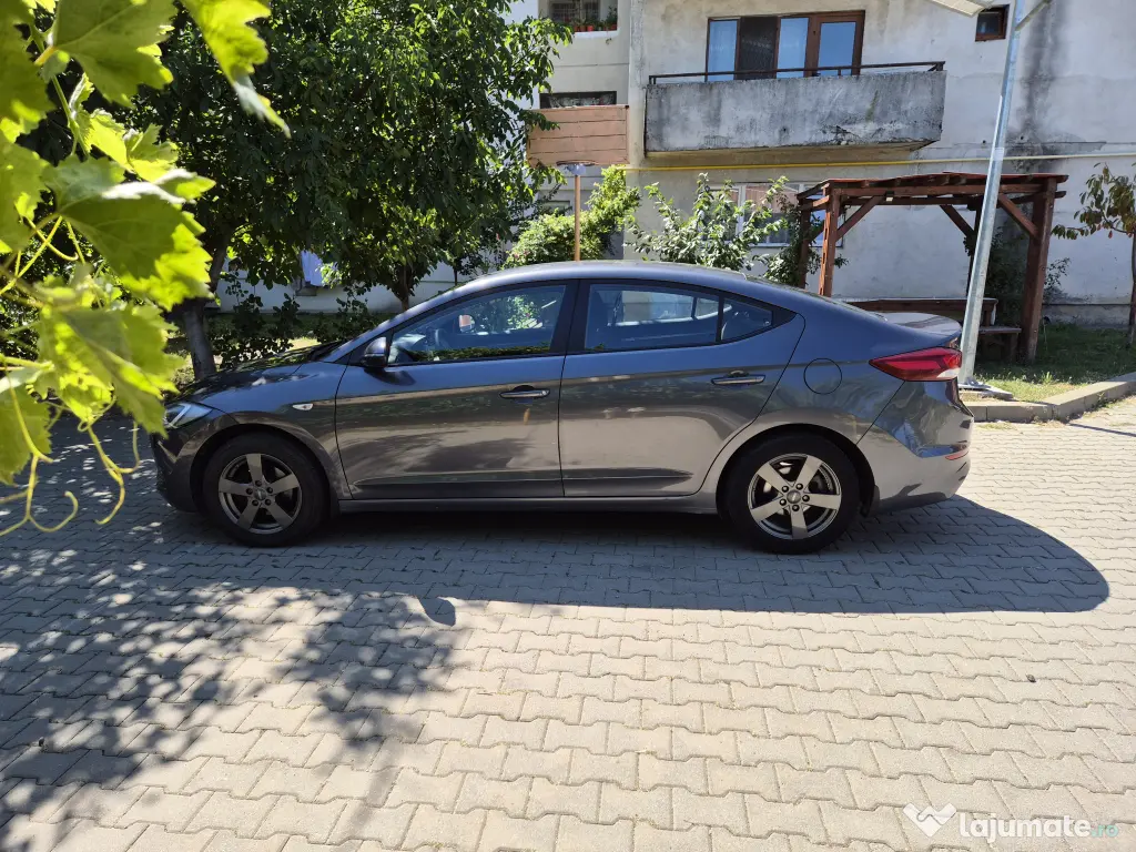 VAND HYUNDAI ELANTRA