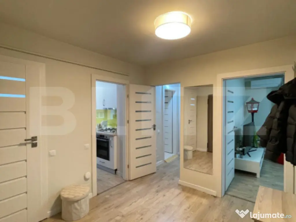 Apartament spațios de 4 cam, complet modernizat, la cheie, 