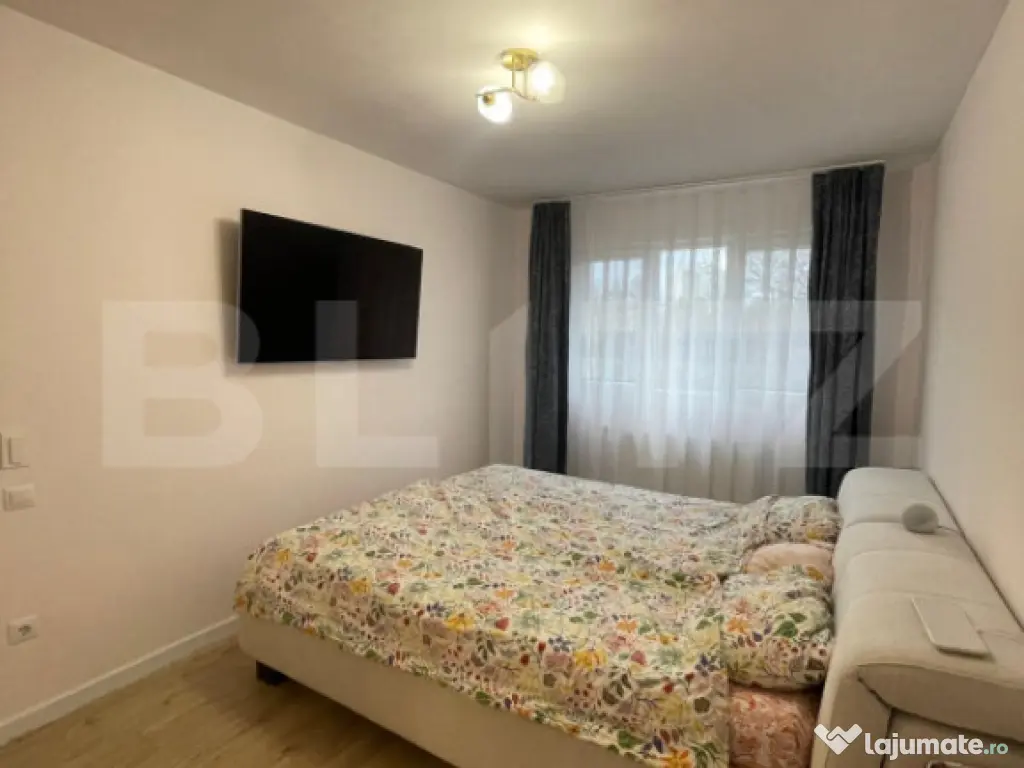Apartament spațios de 4 cam, complet modernizat, la cheie, 