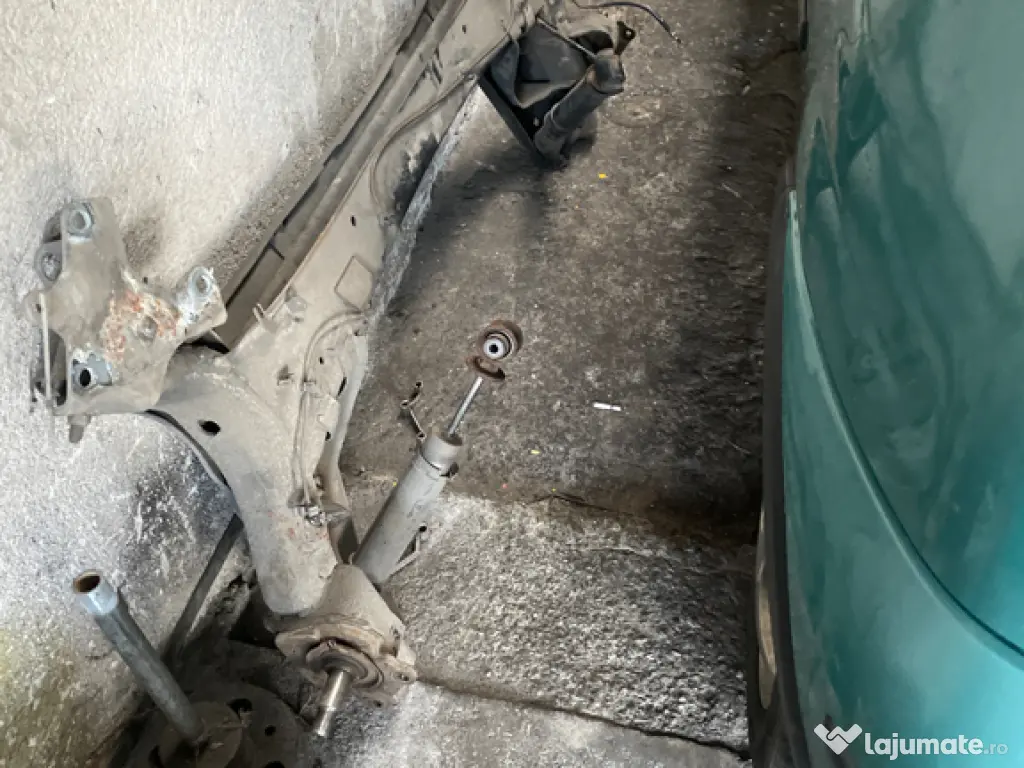 Punte spate Renault Megan doi an 2005