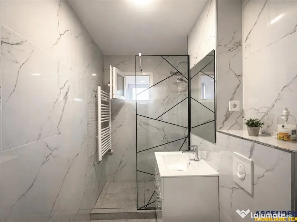 Structura decomandata, renovat, balcon tip loja, Bartolomeu,