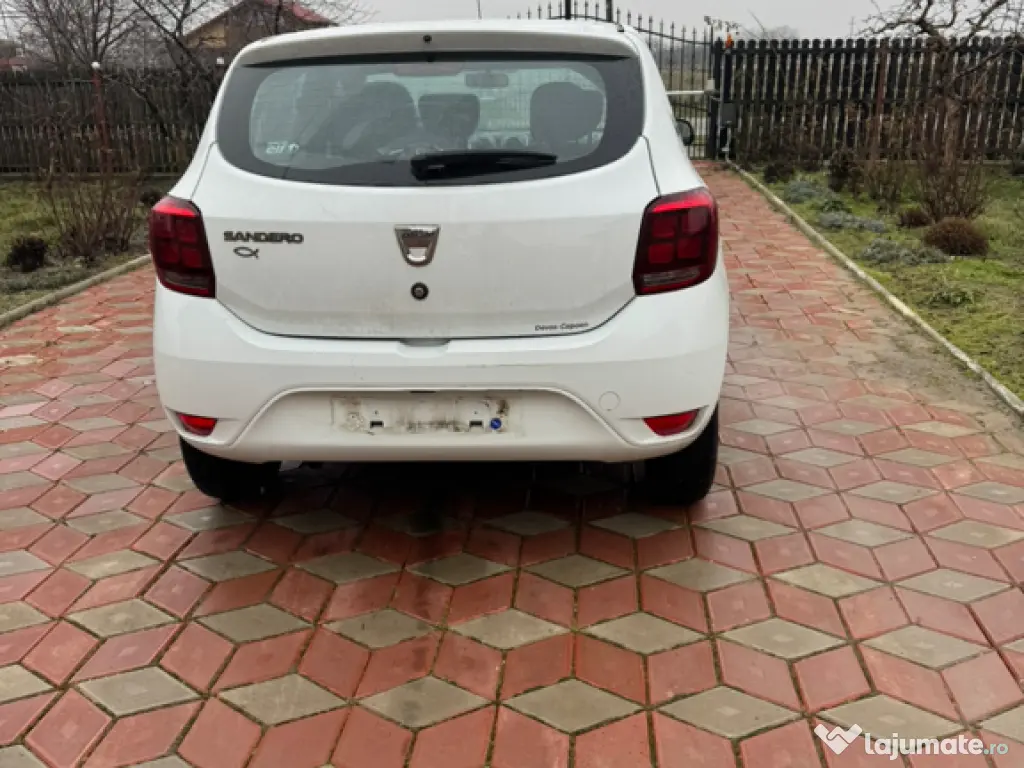 Dacia Sandero recent adusă în țară cu km reali 