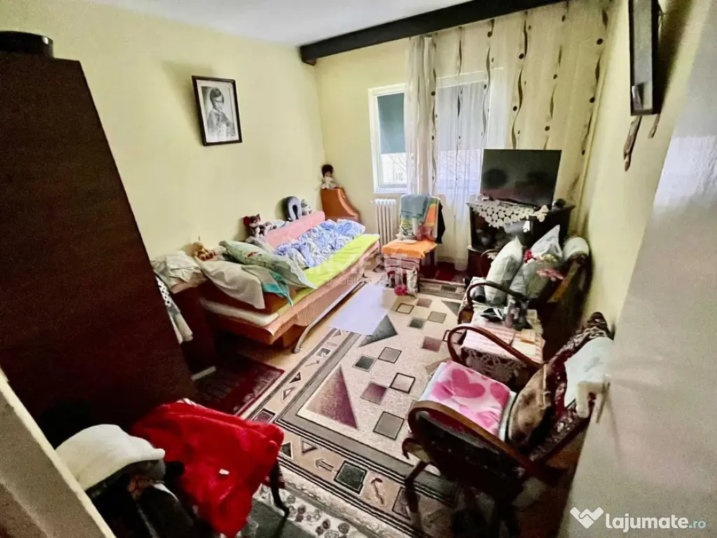 Apartament de vanzare 3 camere, zona Canta, Iasi 