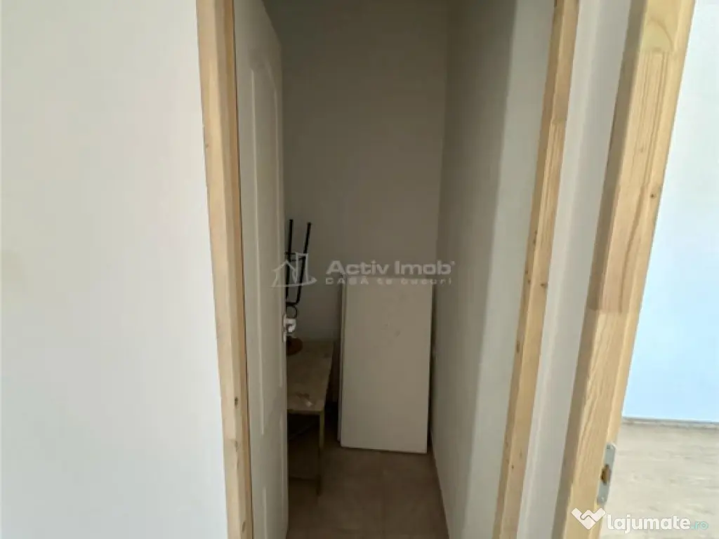 Resita, Apt. 3 Cam, Cf.1 Decom. Central 